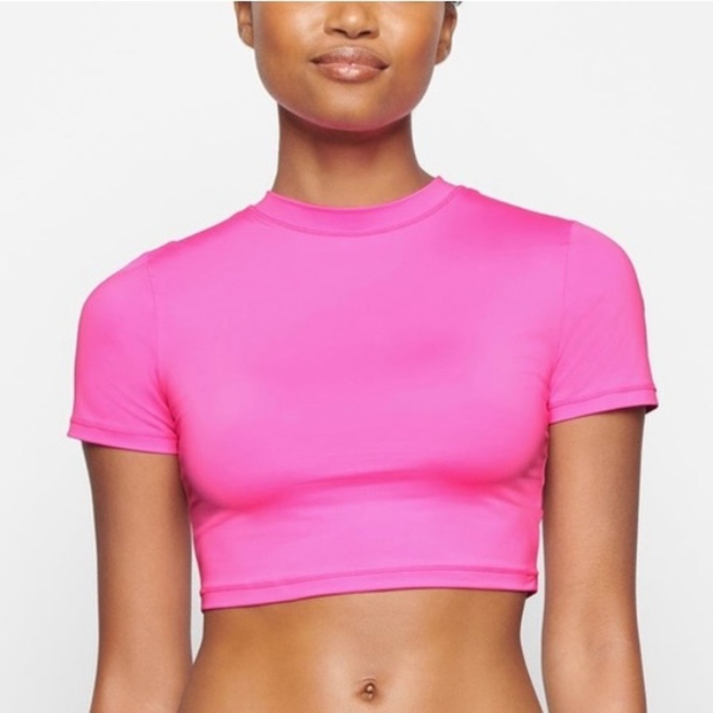 SKIMS L Taffy Swim T-Shirt